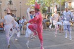 los 'cossiers' baillan en la plaza del ayuntamiento en Alar